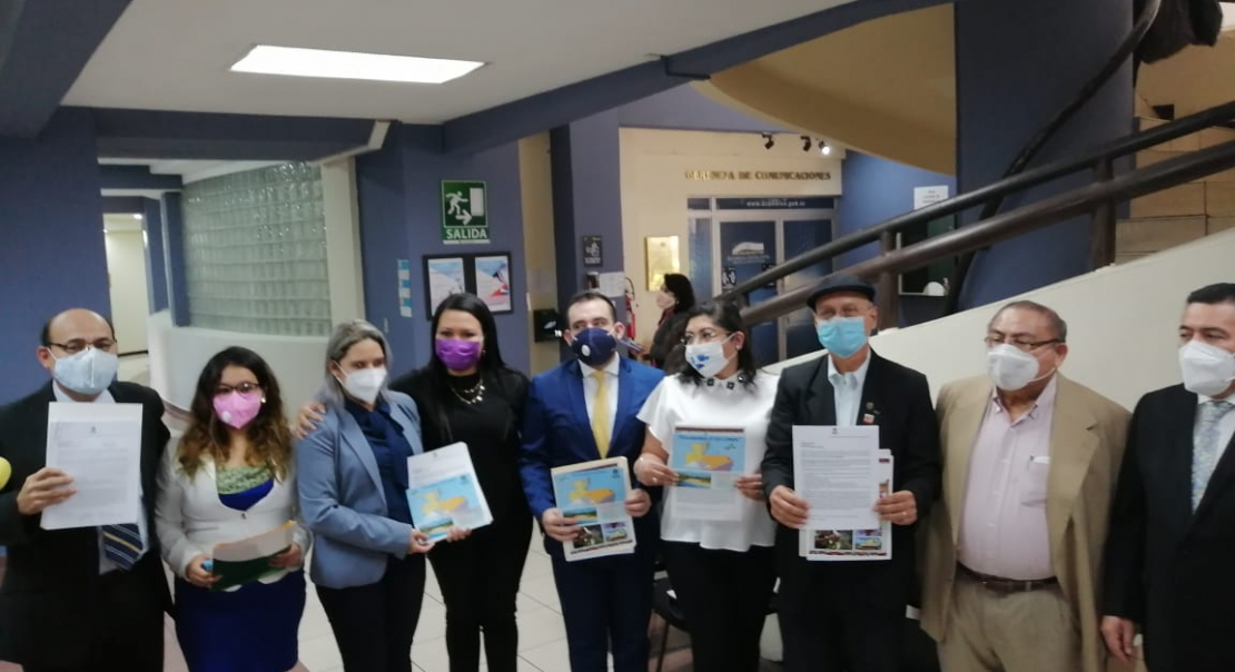 Entrega de Pieza de Correspondencia, El Salvador